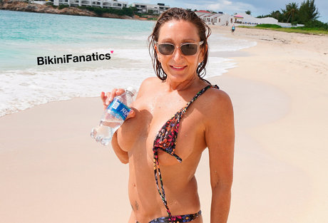 BikiniMilfMom55 onlyfans sextape