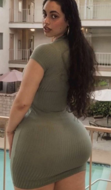 Razan Shihadeh onlyfans nude pictures