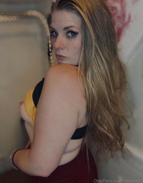 Daisyxxdoll onlyfans