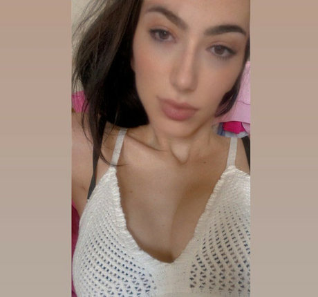 Neja Giotti onlyfans exposed