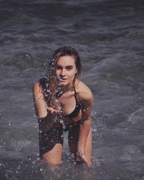 Elena Berri onlyfans mega