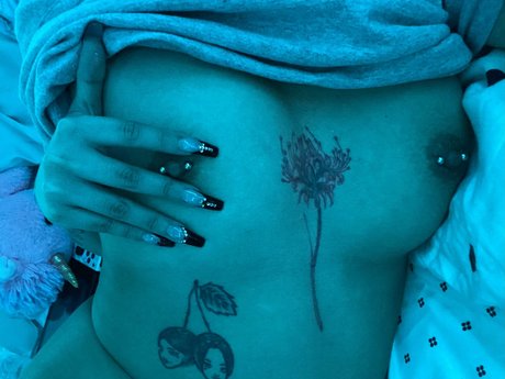 winryrockb3ll only fans nude