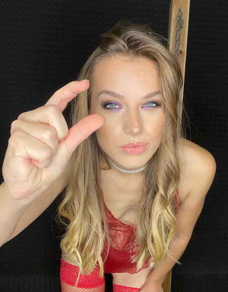 Lady Annabelle onlyfans nude pics