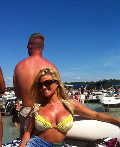 Lauren Ann Harris onlyfans exposed