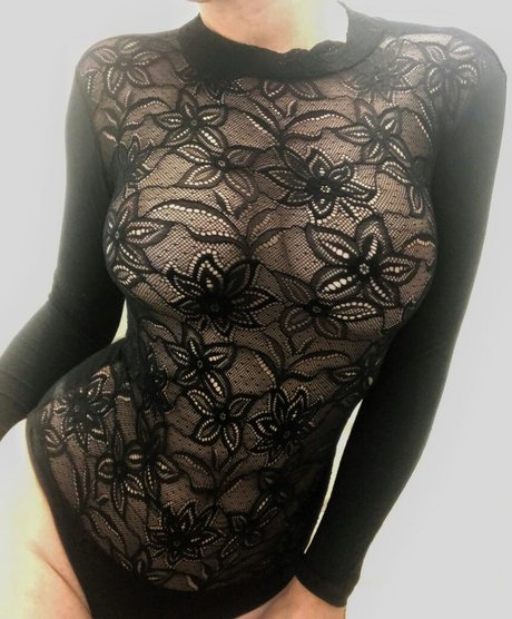 romanakollarova only fans content