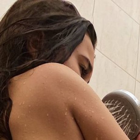 AlexPlayGirl onlyfans leak