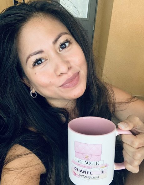 granny milf onlyfans hot sexy glimpse