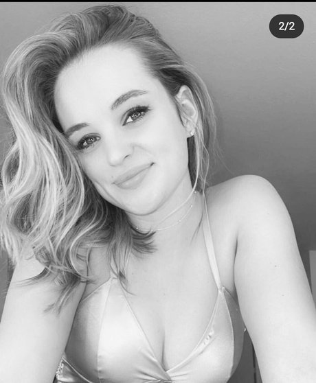 Syd The Senator nude onlyfans leak