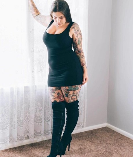 Nikki Hunter onlyfans mega