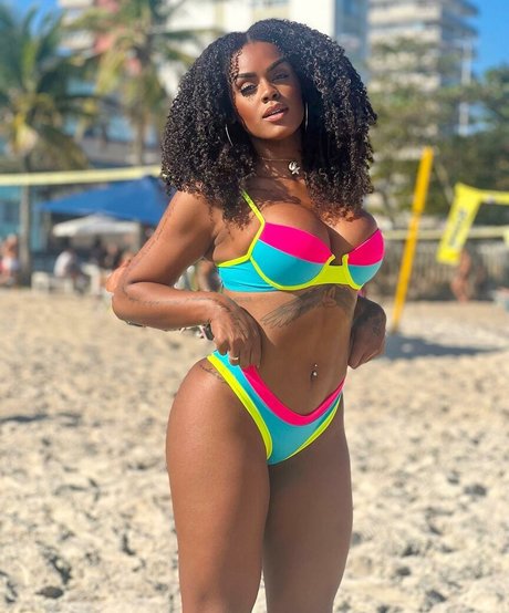 Lais Oliveira onlyfans leak