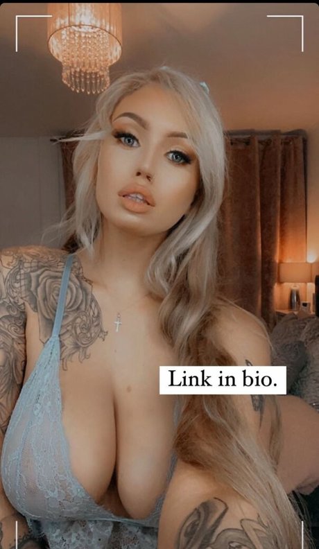 Annalise Norvell onlyfans nude content