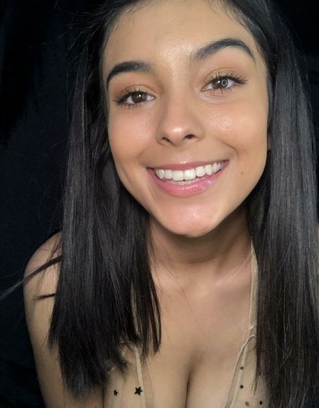 Electra Electraxpeach onlyfans post