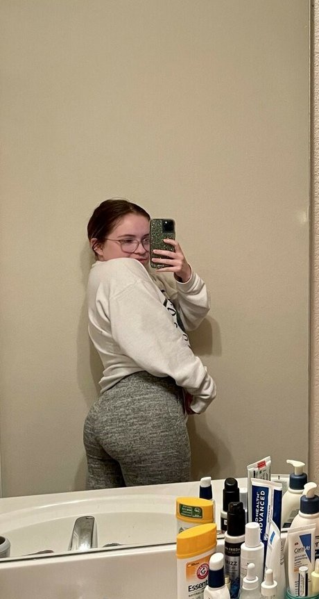 freakin dani onlyfans model images