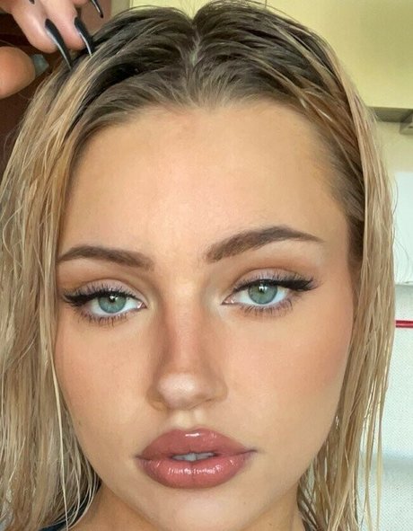 Willow Barbie onlyfans nsfw