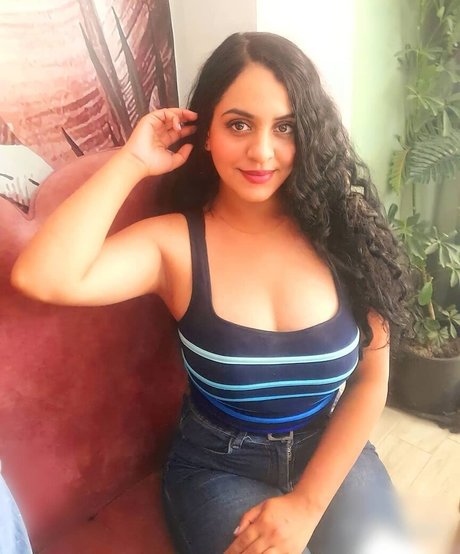 Olfa Fouzai onlyfans hot