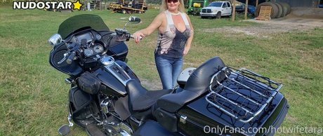 hotwifetara onlyfans boobs