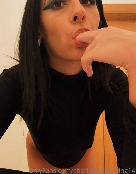 Charlotte Pickering onlyfans sex leaks