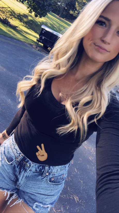 Amanda Sipos onlyfans sex leak