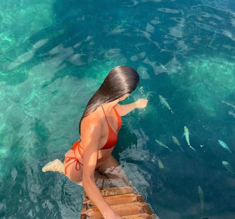 Alice Llenas only fans photos