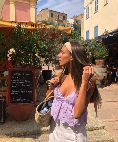 Alice Llenas only fans nude leaks