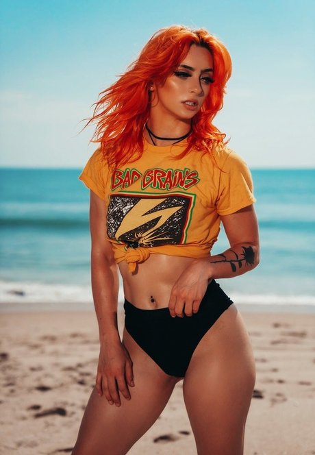 Gigi Dolin onlyfans content