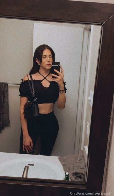 Vanessa9in onlyfans naked porn