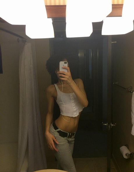 Britne Oldford onlyfans explicit content