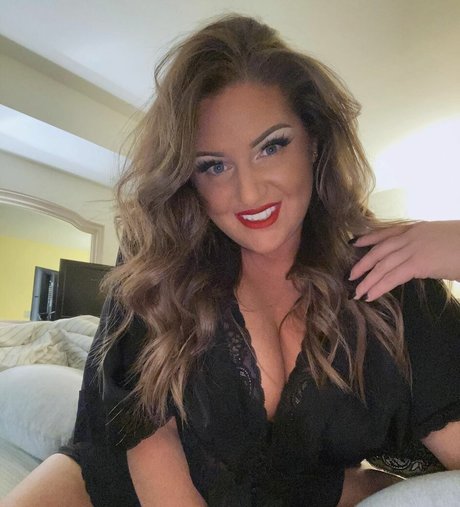 Alyssamax07 onlyfans naked leaks