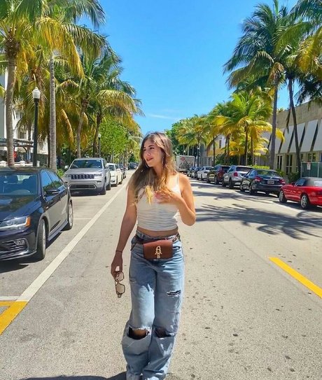 Malak Koura Profile pic