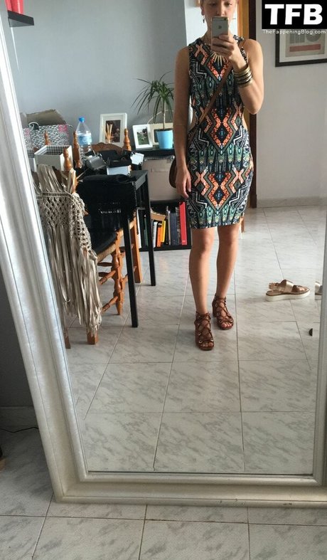 Claire Hutchings onlyfans nude pictures