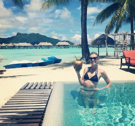 Paula Creamer strip onlyfans