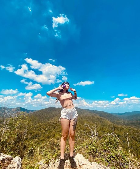 Dinastars only fans pic