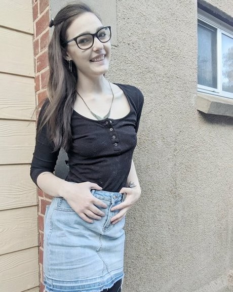 Chelsea Glitter on onlyfans