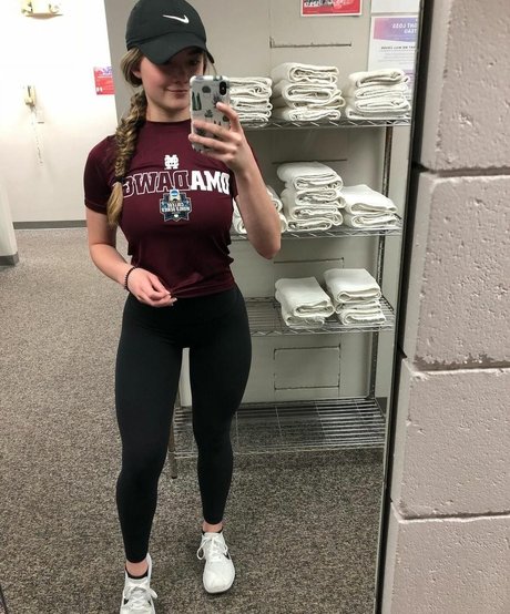 Madi ASMR Profile pic