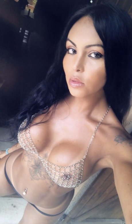 Luciana Foxx onlyfans model