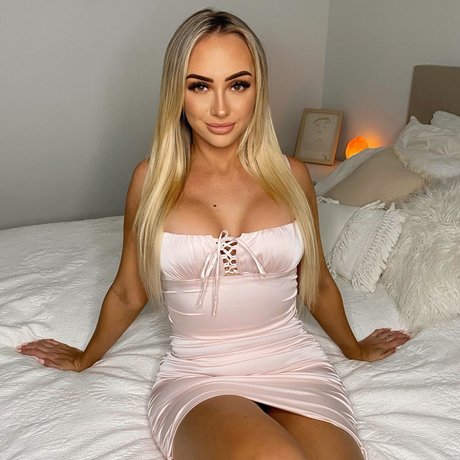Taylah Small onlyfans lesk