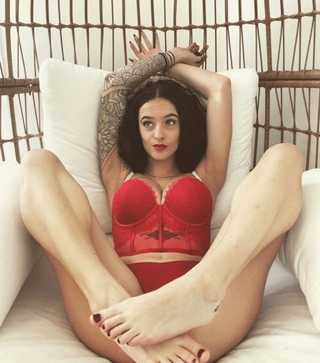 Alexis vdh only fans nude