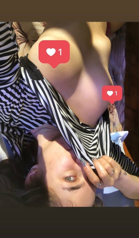 nuagesrose onlyfans content type