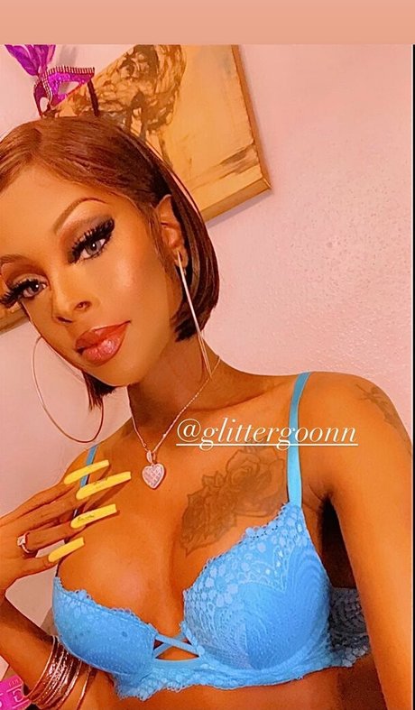 Erotica Vanderlei onlyfans content type