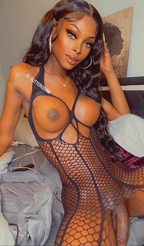 Erotica Vanderlei onlyfans model