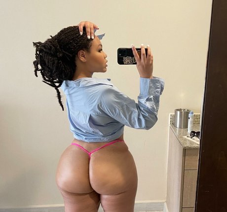Tanya Mayenge ass onlyfans