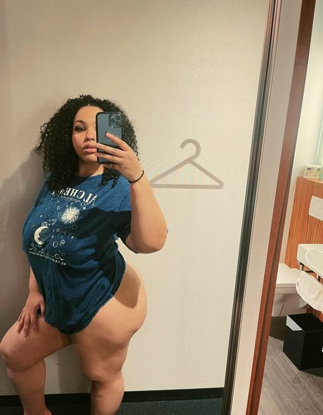 Tanya Mayenge onlyfans nudes