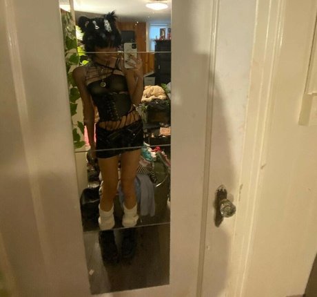 Saintsgoth onlyfans fotos