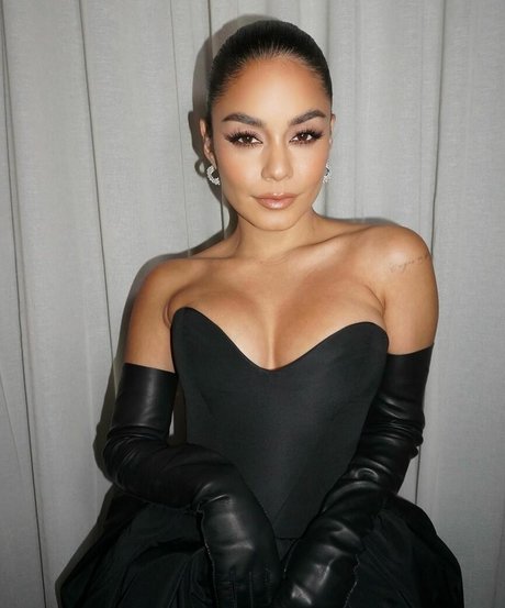 Vanessa Hudgens onlyfans leaks free