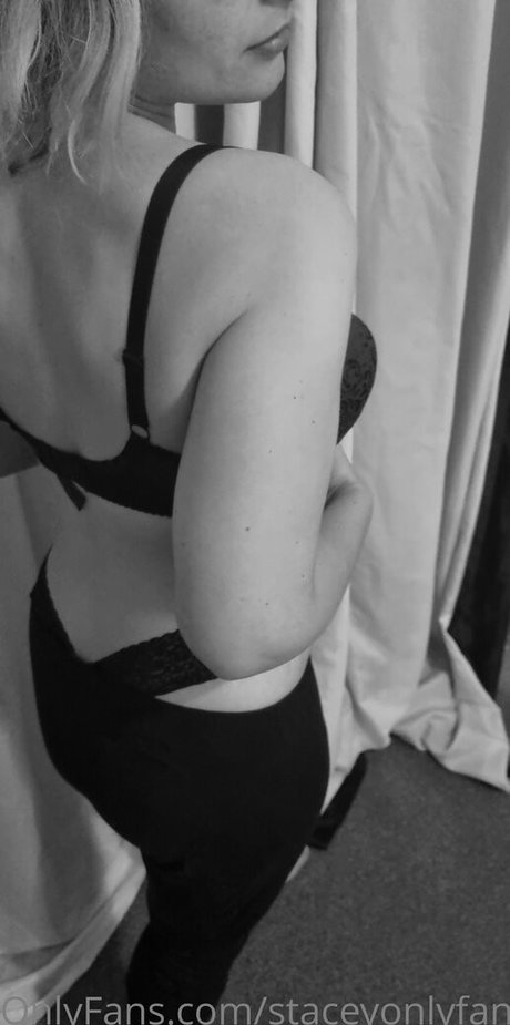 staceyonlyfans onlyfans model