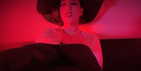 kitty leroux00 only fans porn