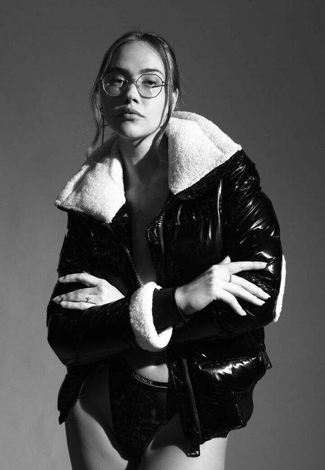 Maarya Maaryam ass onlyfans