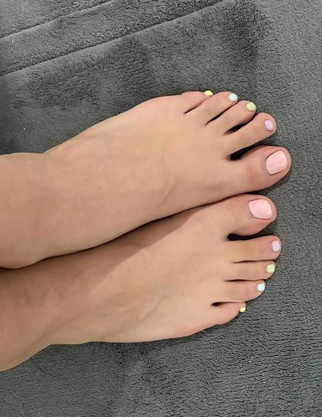 Ari Game Plays leaked onlyfans pics