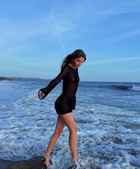 Dasha Komarova onlyfans creator