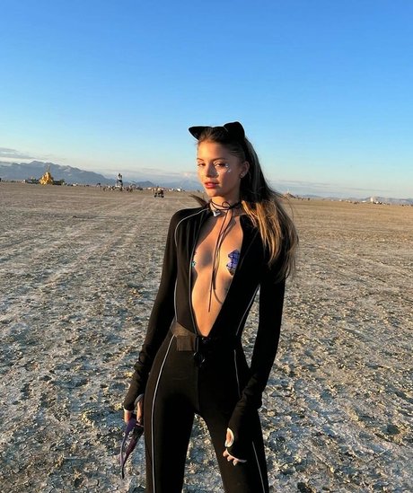 Dasha Komarova onlyfans leak new